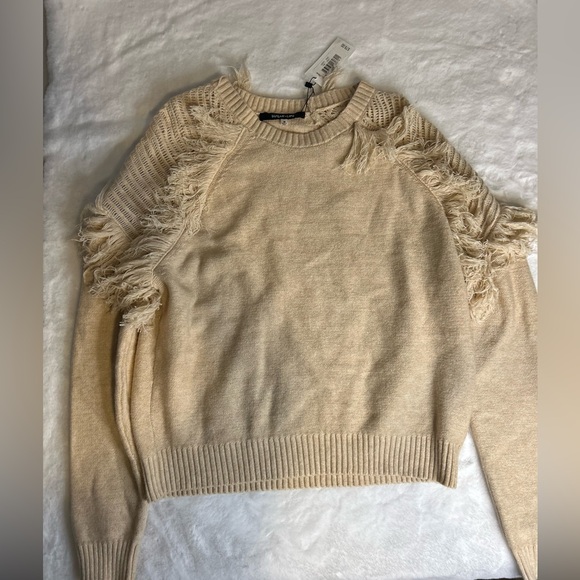 Sugar Lipz Women’s cream sweater NWT fringe soft MEDIUM - Picture 2 of 8